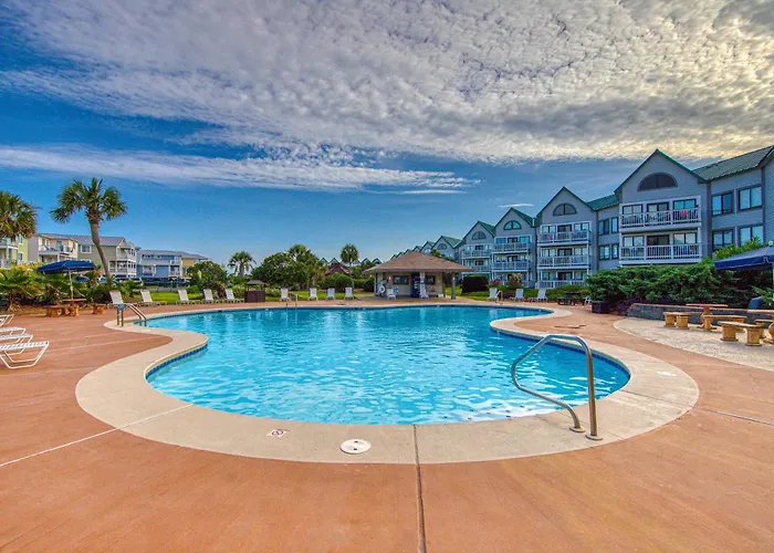 Gulf-front With Access Pools Hot Tub & Sports Courts * Gulf Shores