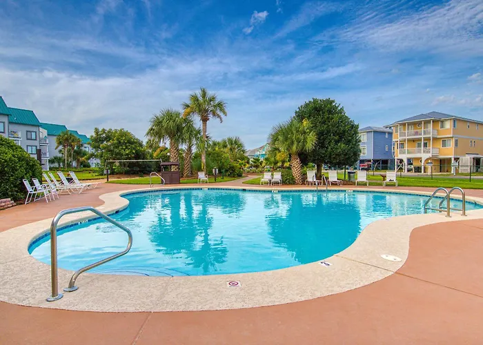 Gulf-front With Access Pools Hot Tub & Sports Courts Gulf Shores