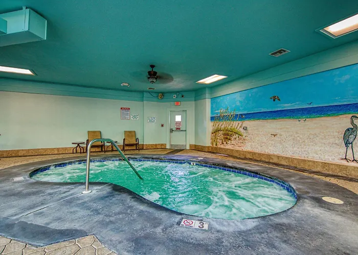 Gulf-front With Access Pools Hot Tub & Sports Courts *