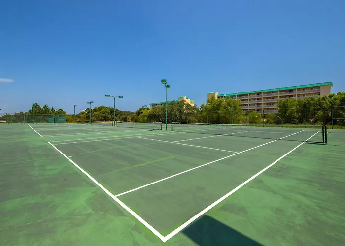 Gulf-front With Access Pools Hot Tub & Sports Courts Holiday home